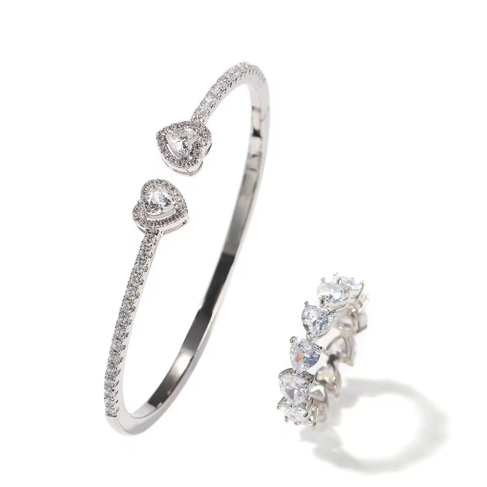 Dainty Heart Bracelet Set